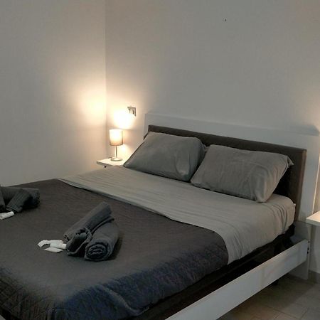 Appartamento House Mattia Bari Esterno foto